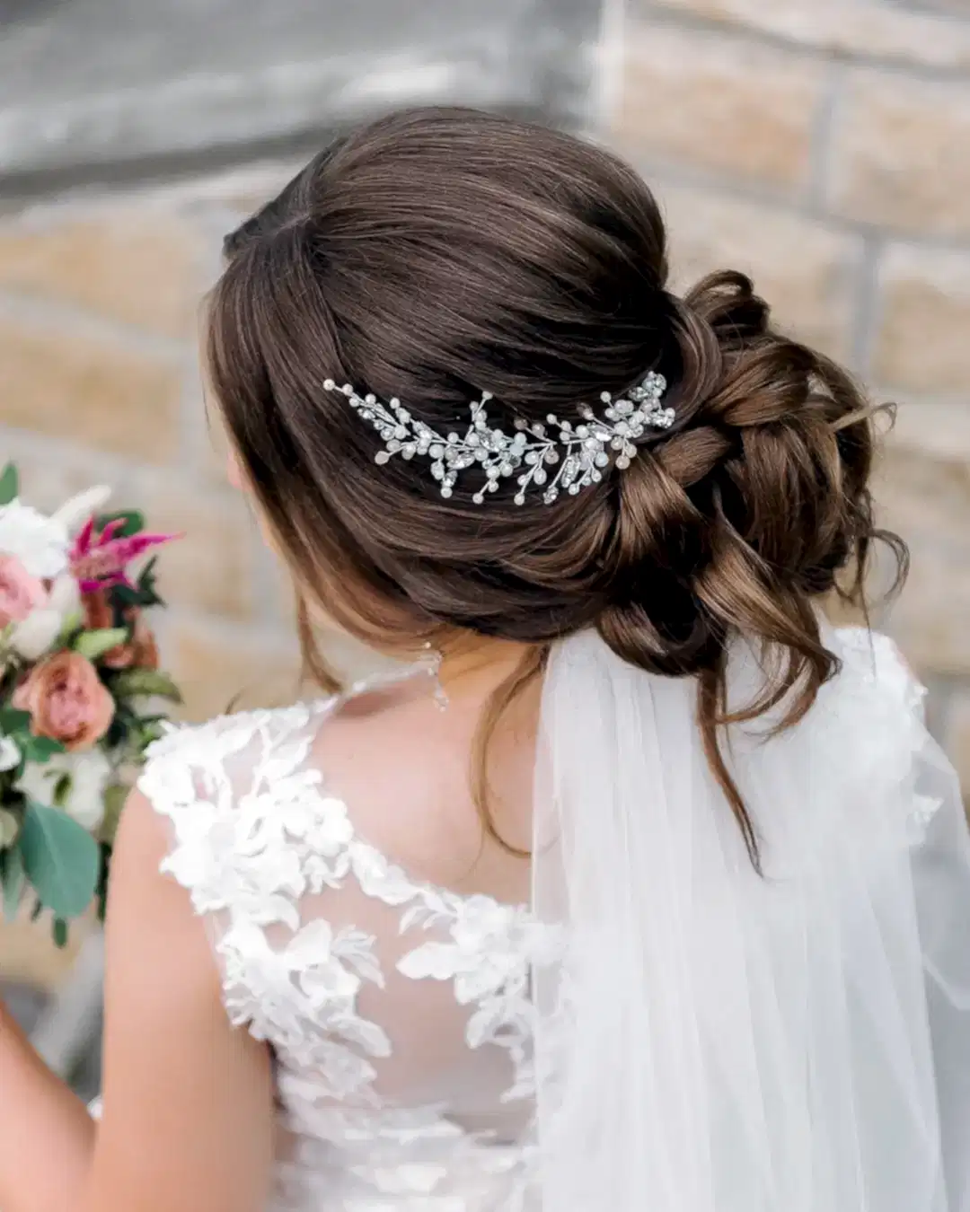 ultimate guide to wedding hairstyles wedding updo